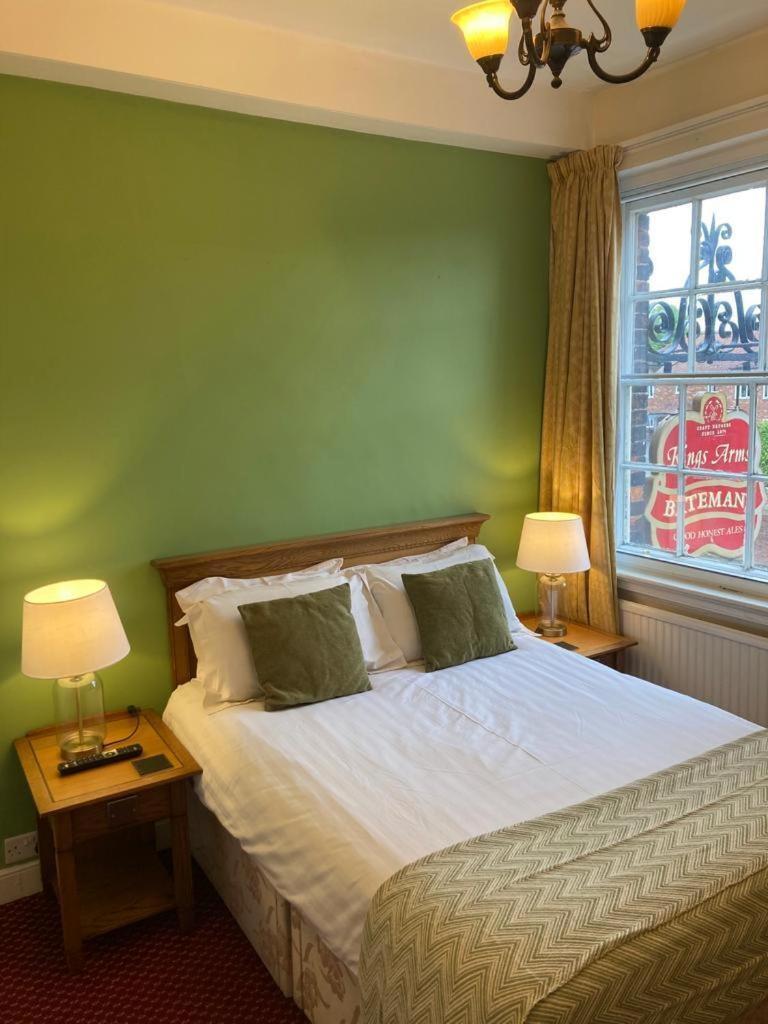 보스턴 킹스 암스 B&B 외부 사진